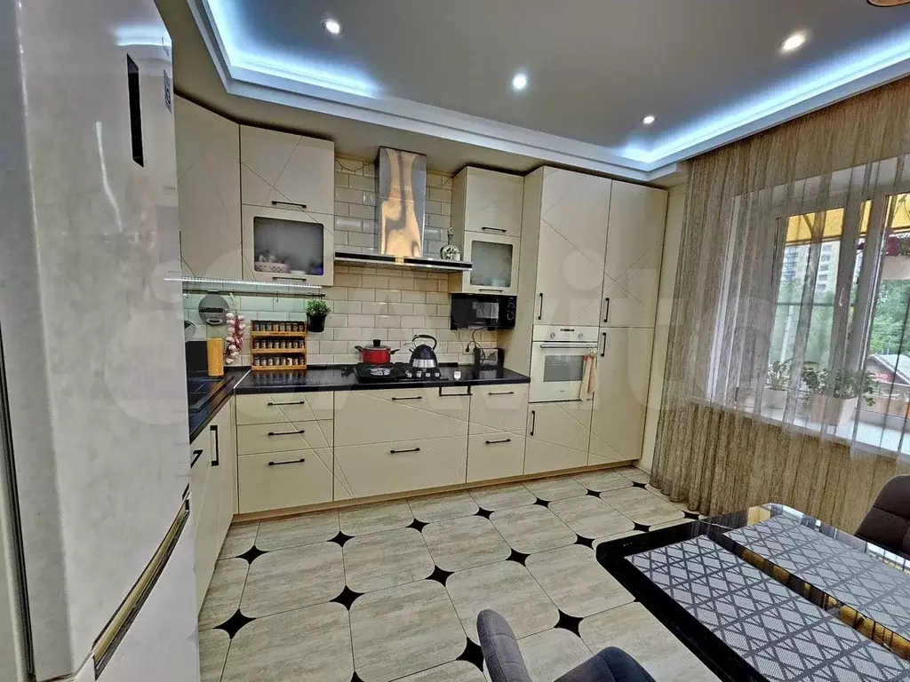 2-к. квартира, 78 м, 2/7 эт. - Фото 1