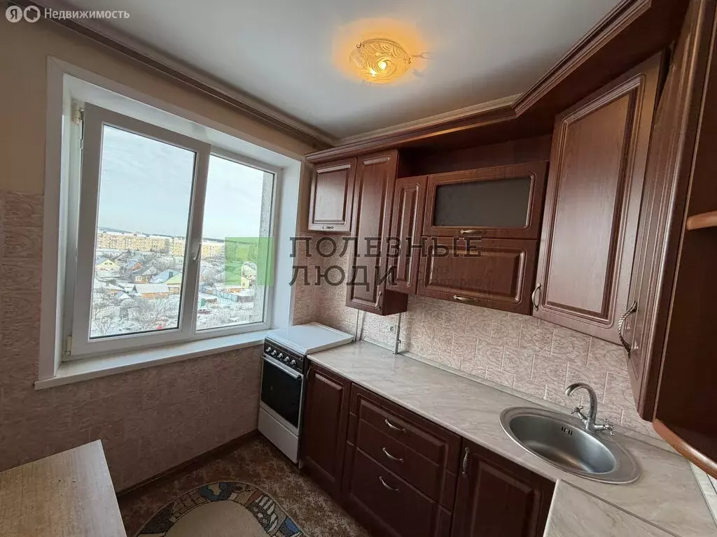 3-комнатная квартира: Шебекино, улица Дзержинского, 5 (61.8 м) - Фото 1