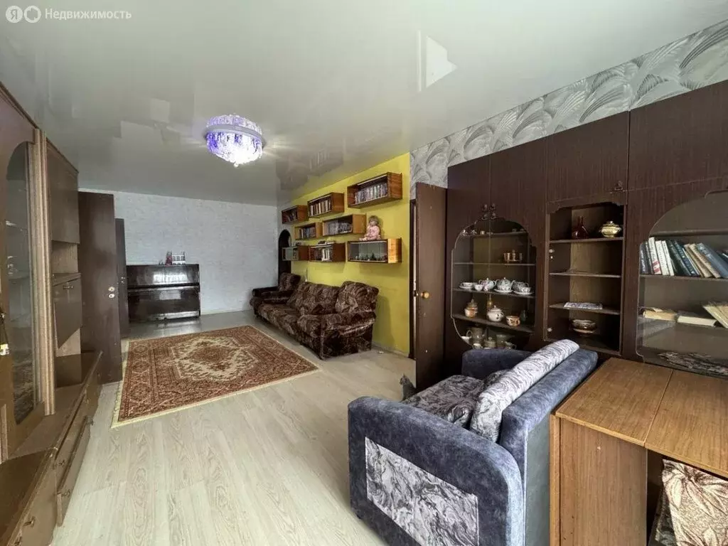 3-комнатная квартира: Курск, улица Черняховского, 6А (77.9 м) - Фото 0