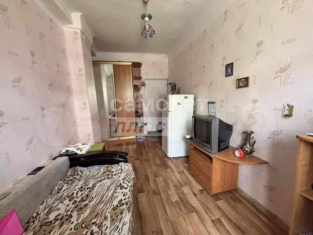 Комната 12,8 м в 3-к., 2/5 эт. - Фото 1