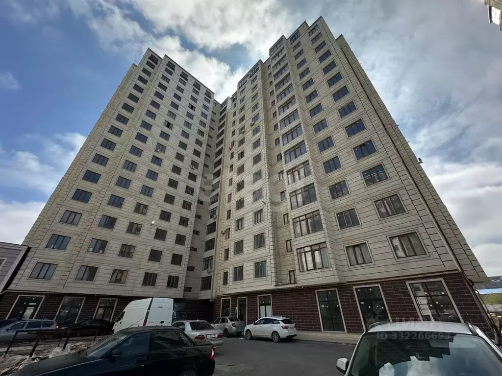 2-к кв. Дагестан, Махачкала ул. Азизова, 38 (73.0 м) - Фото 1