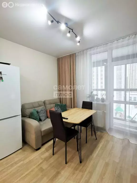 1-комнатная квартира: Екатеринбург, улица Крауля, 170 (40 м) - Фото 2