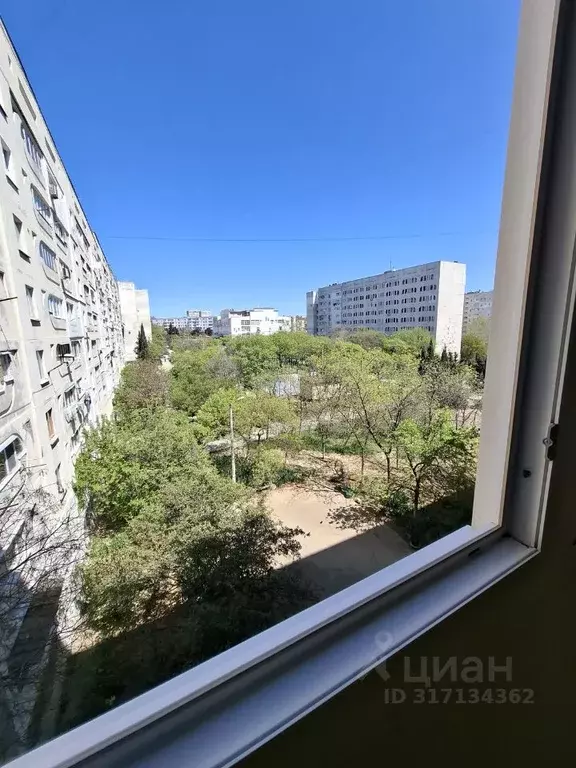 1-к кв. Севастополь просп. Октябрьской Революции, 32Ак9 (38.0 м) - Фото 0