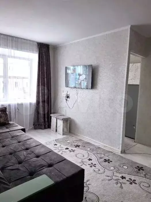 1-к. квартира, 38 м, 4/5 эт. - Фото 1