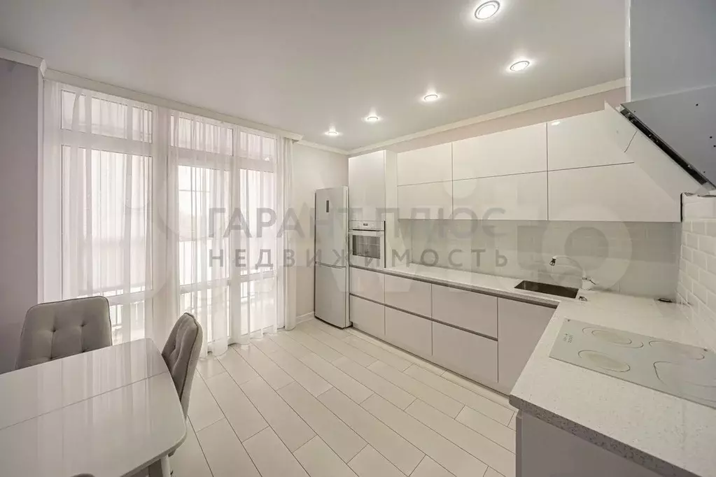 2-к. квартира, 65 м, 2/17 эт. - Фото 1