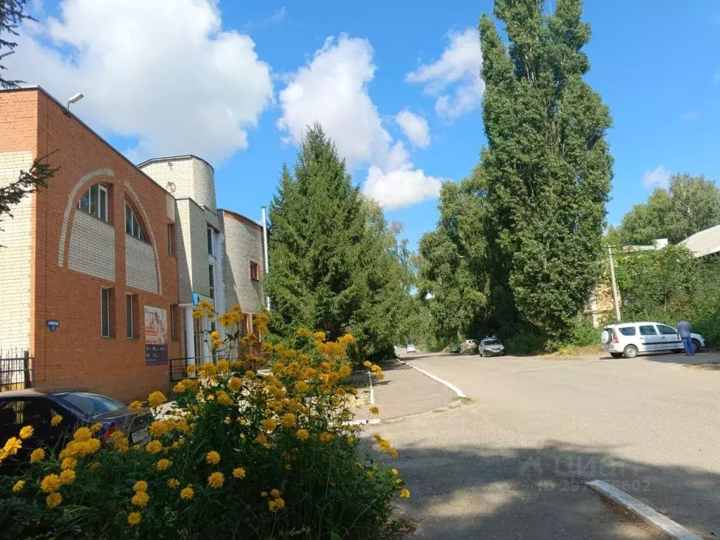 Помещение свободного назначения в Саратовская область, Ртищево ул. ... - Фото 1