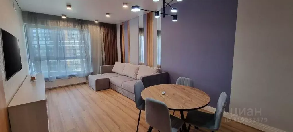 4-к кв. Свердловская область, Екатеринбург ул. Ткачей, 17 (100.0 м) - Фото 1