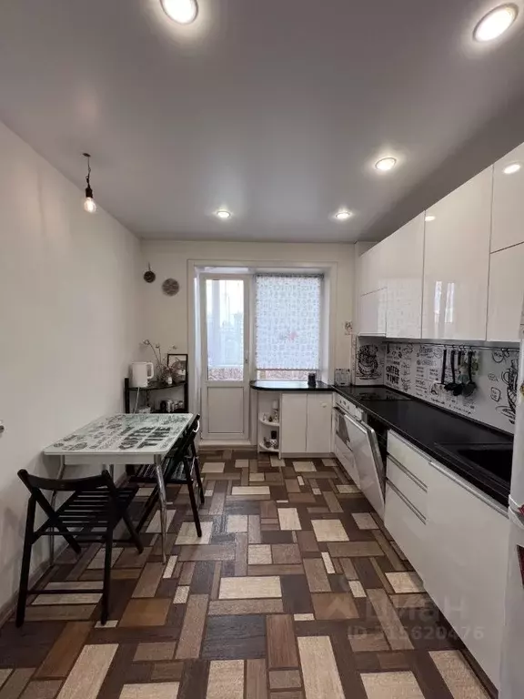 4-к кв. Иркутская область, Иркутск ул. Розы Люксембург, 349 (72.9 м) - Фото 0