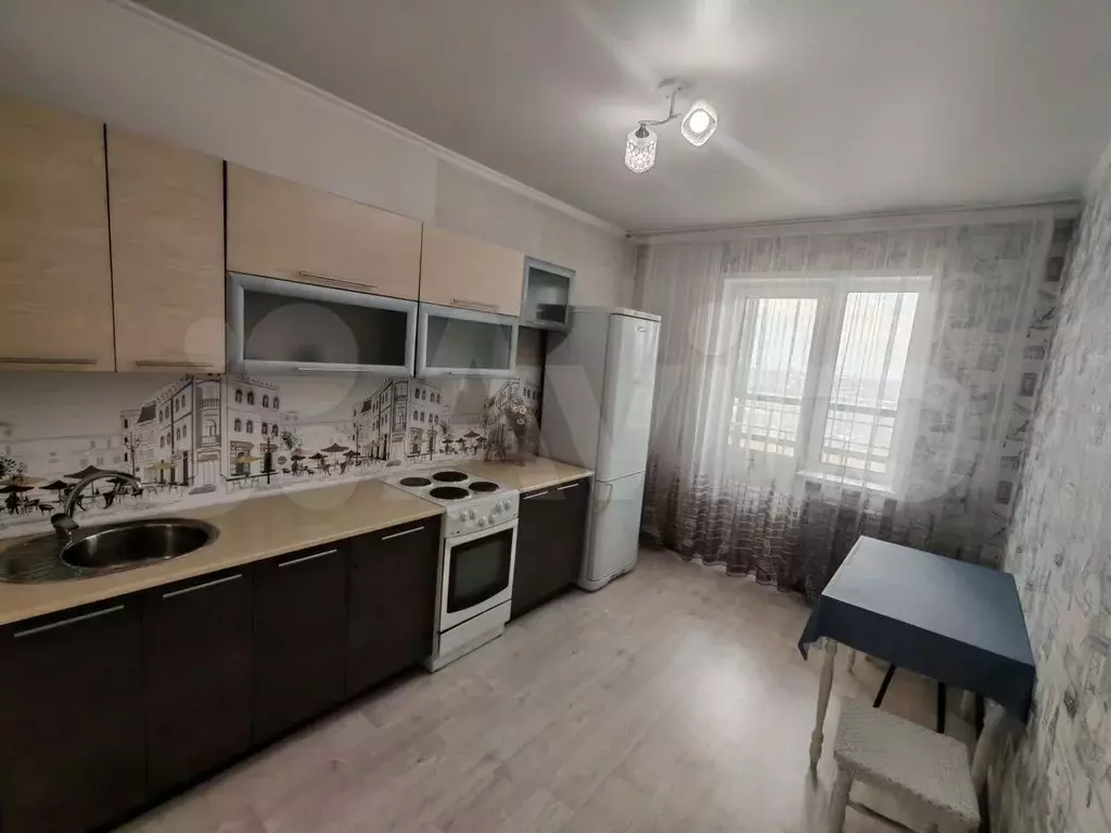 1-к. квартира, 40 м, 16/17 эт. - Фото 0