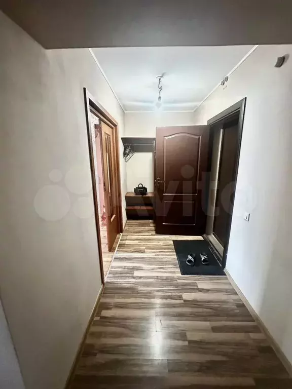1-к. квартира, 42 м, 8/10 эт. - Фото 0