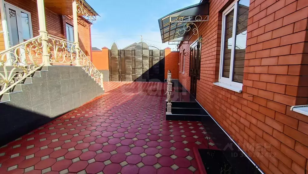 Дом в Ингушетия, Назрань Гамурзиевский административный округ,  (240 ... - Фото 1