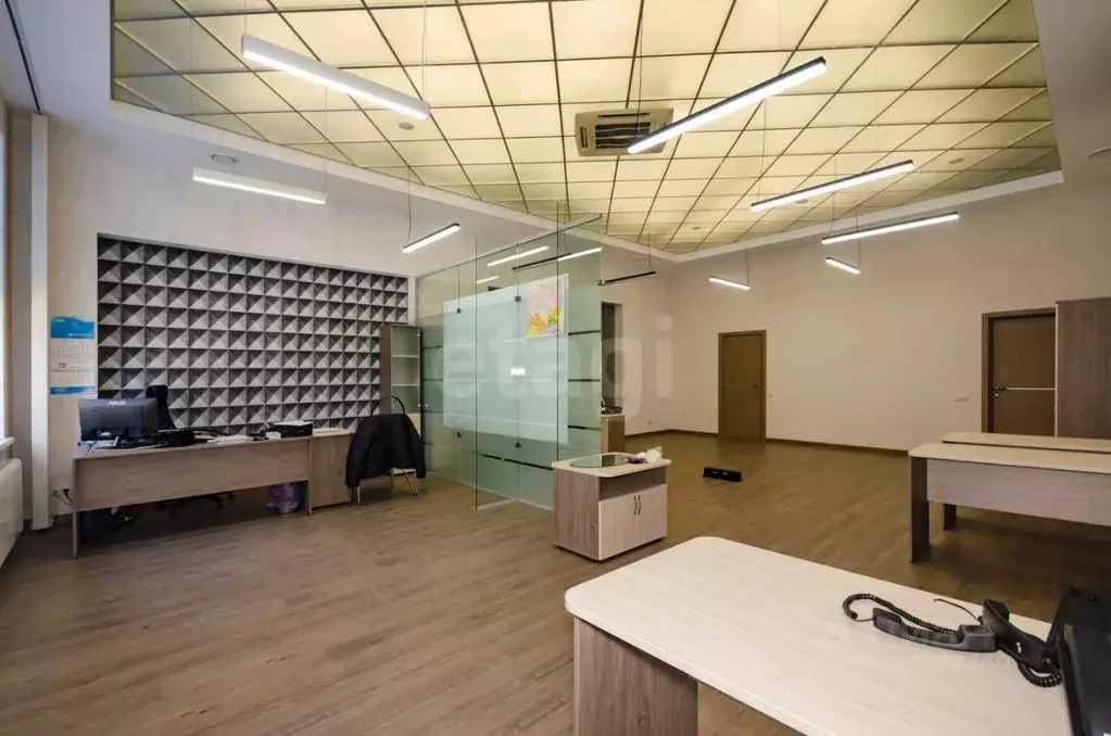 Офис в Свердловская область, Екатеринбург ул. Бажова, 68 (345 м) - Фото 1