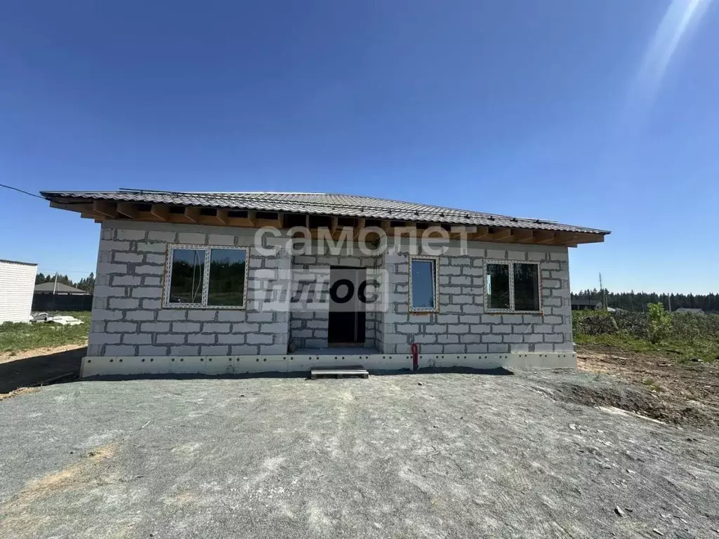Дом в Свердловская область, Ревда ул. Ракитовая (102 м) - Фото 1