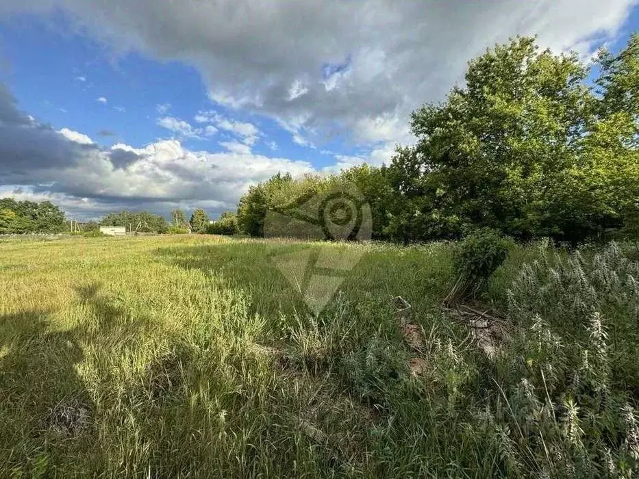 Участок в Белгородская область, Старооскольский городской округ, с. ... - Фото 1