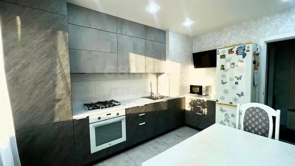 3-к кв. Оренбургская область, Сакмарский район, пос. Светлый ул. Мира, ... - Фото 1