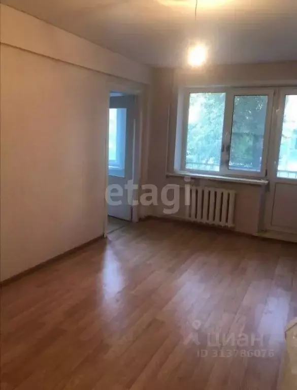 3-к кв. Калужская область, Калуга ул. Валентины Никитиной, 51 (50.0 м) - Фото 0