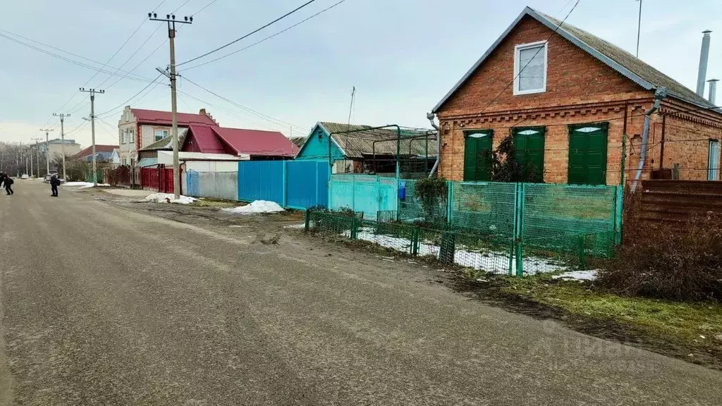 Дом в Краснодарский край, Гулькевичи Шполянская ул. (60 м) - Фото 2