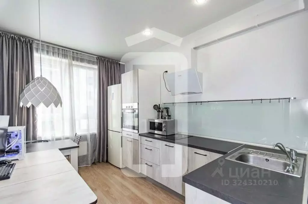 1-к кв. Свердловская область, Екатеринбург ул. Московская, 196 (41.4 ... - Фото 1