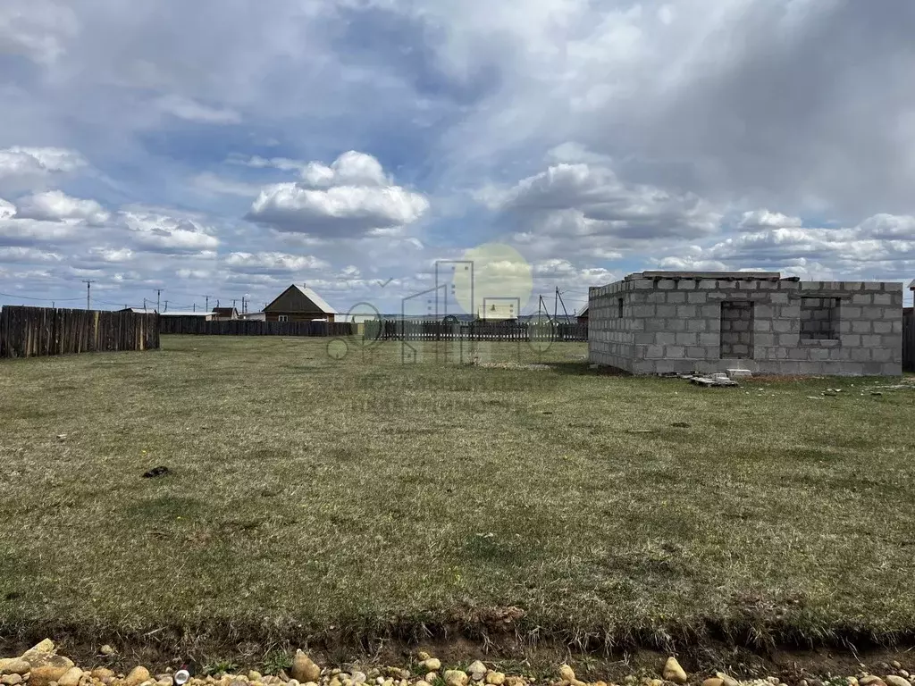 Дом в Иркутская область, Эхирит-Булагатский район, пос. Усть-Ордынский ... - Фото 0
