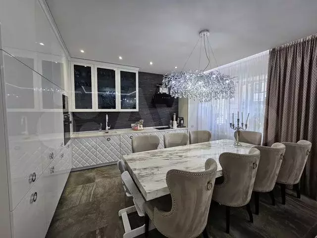 Таунхаус 287,7 м на участке 1,6 сот. - Фото 0