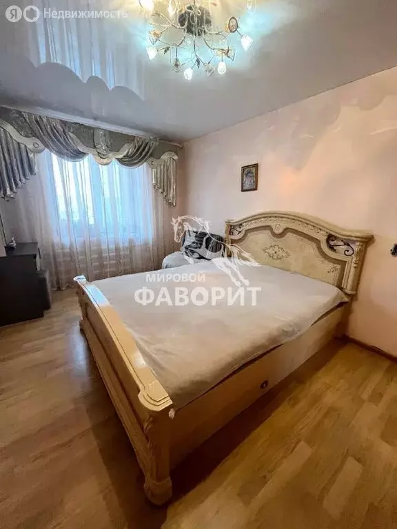 3-комнатная квартира: Орск, микрорайон Новый город, Ялтинская улица, ... - Фото 1