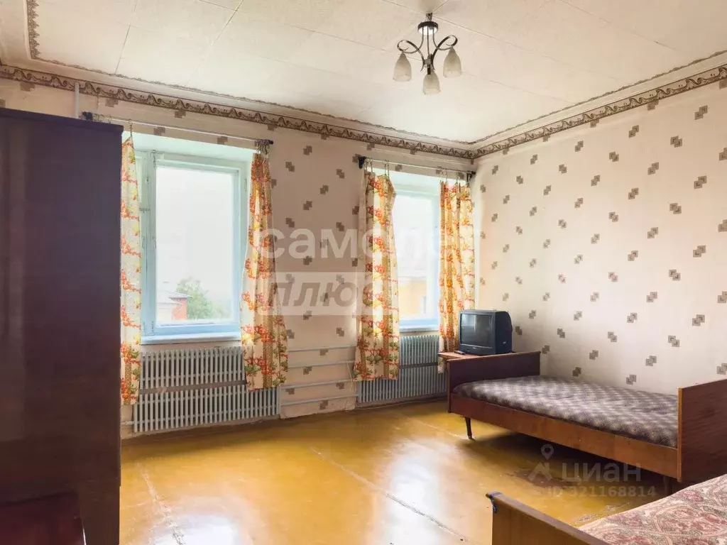 2-к кв. Кировская область, Кирово-Чепецк просп. Мира, 11 (60.3 м) - Фото 0