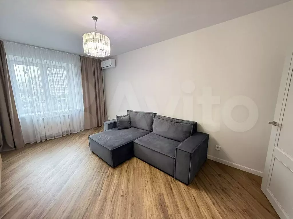 2-к. квартира, 61 м, 4/10 эт. - Фото 1