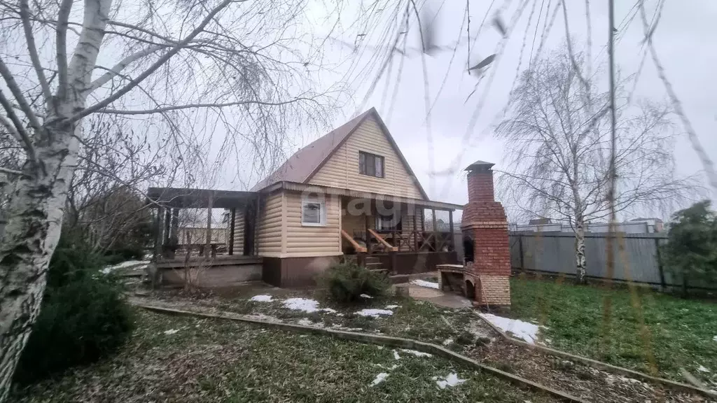 Дом в Липецкая область, Грязинский район, Ярлуковский сельсовет, с. ... - Фото 0