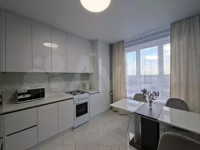 1-к. квартира, 38 м, 9/24 эт. - Фото 0