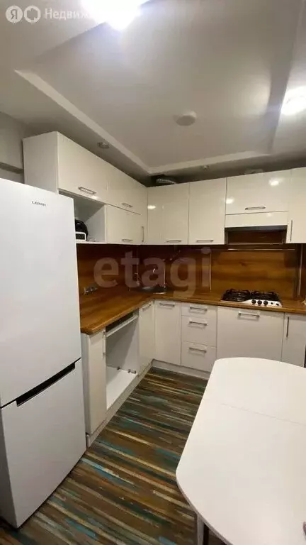 2-комнатная квартира: Сарапул, улица Ефима Колчина, 52А (42.4 м) - Фото 1