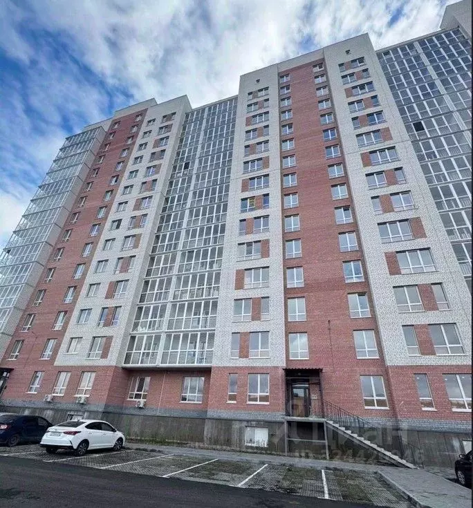 2-к кв. Тюменская область, Тюмень ул. 50 лет Октября, 75к4 (82.3 м) - Фото 2