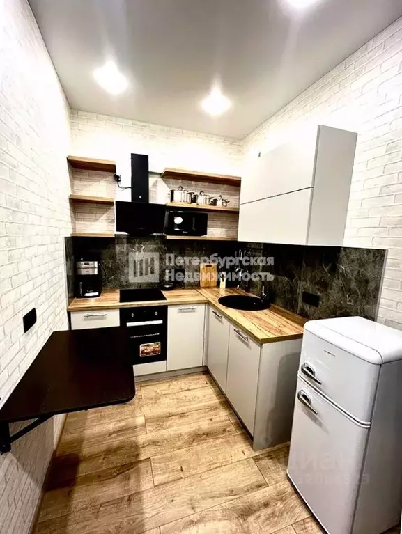 Студия Санкт-Петербург ул. Верхне-Каменская, 7к1 (24.2 м) - Фото 1
