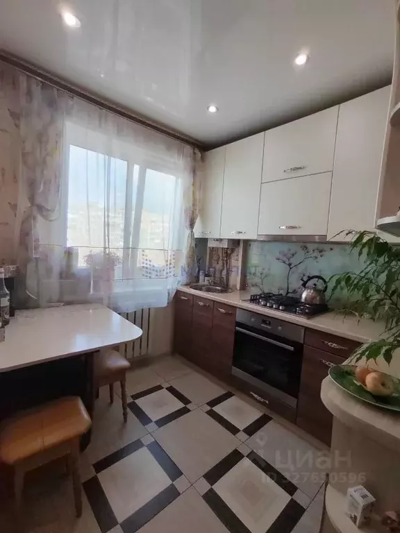 3-к кв. Нижегородская область, Нижний Новгород ул. Героев космоса, 14 ... - Фото 1