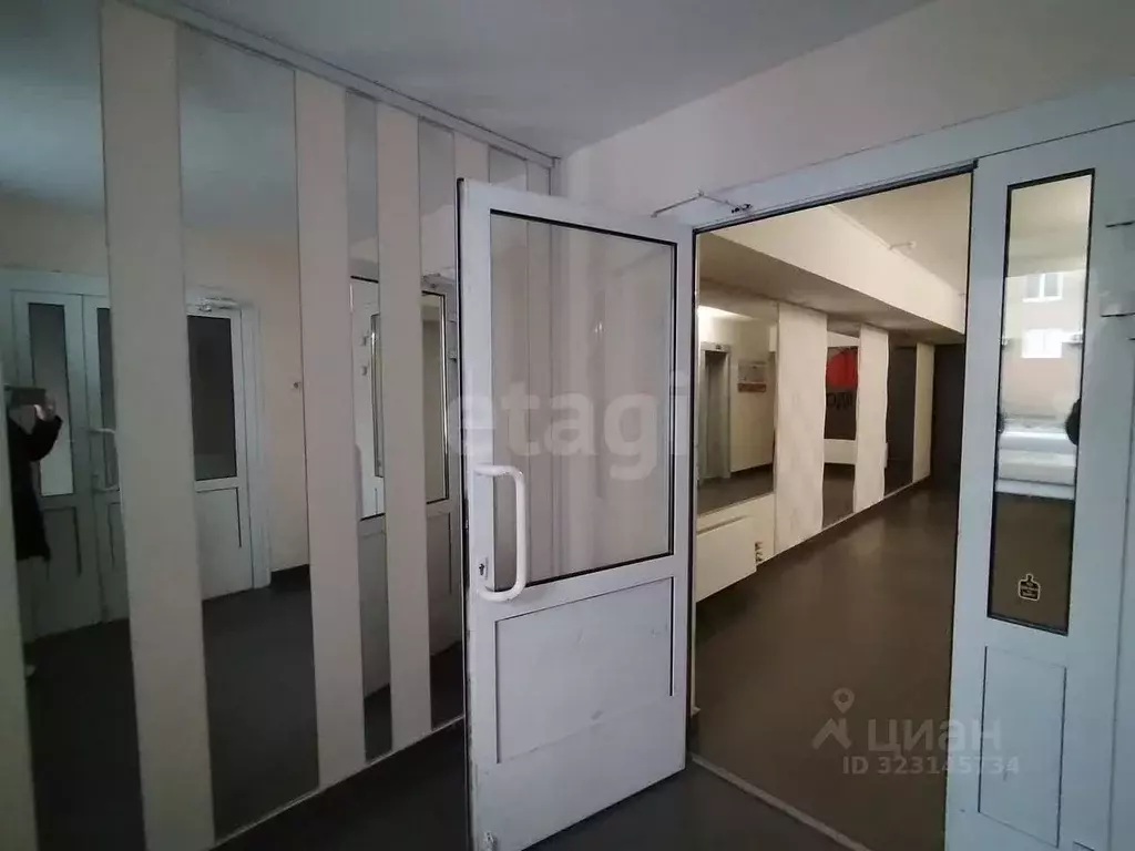 2-к кв. Саратовская область, Саратов проезд 4-й Волжский, 20 (66.0 м) - Фото 1