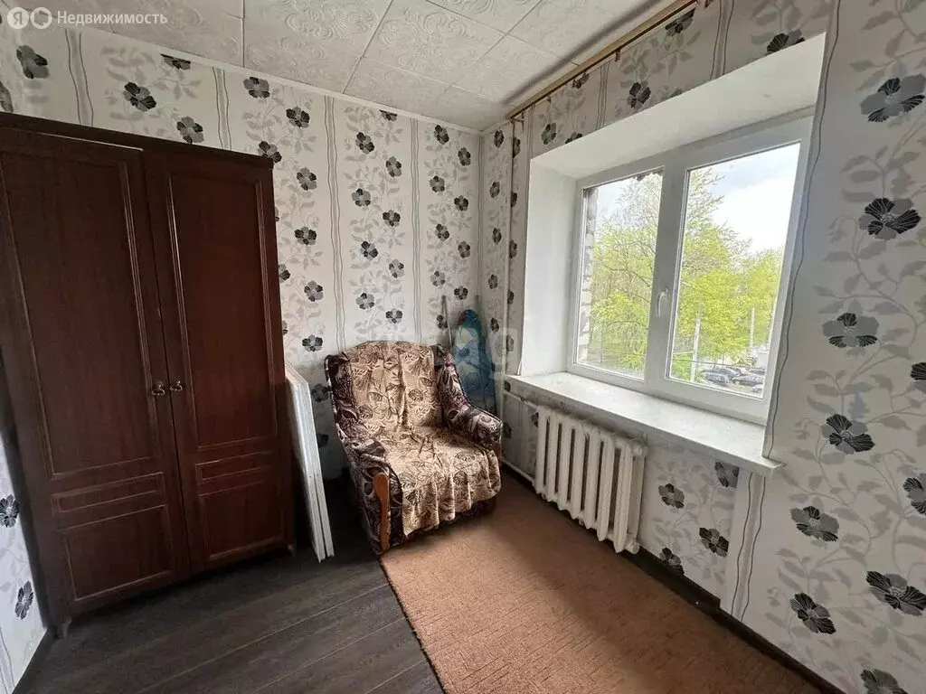 3-комнатная квартира: Брянск, проспект Станке Димитрова, 6 (42.9 м) - Фото 1