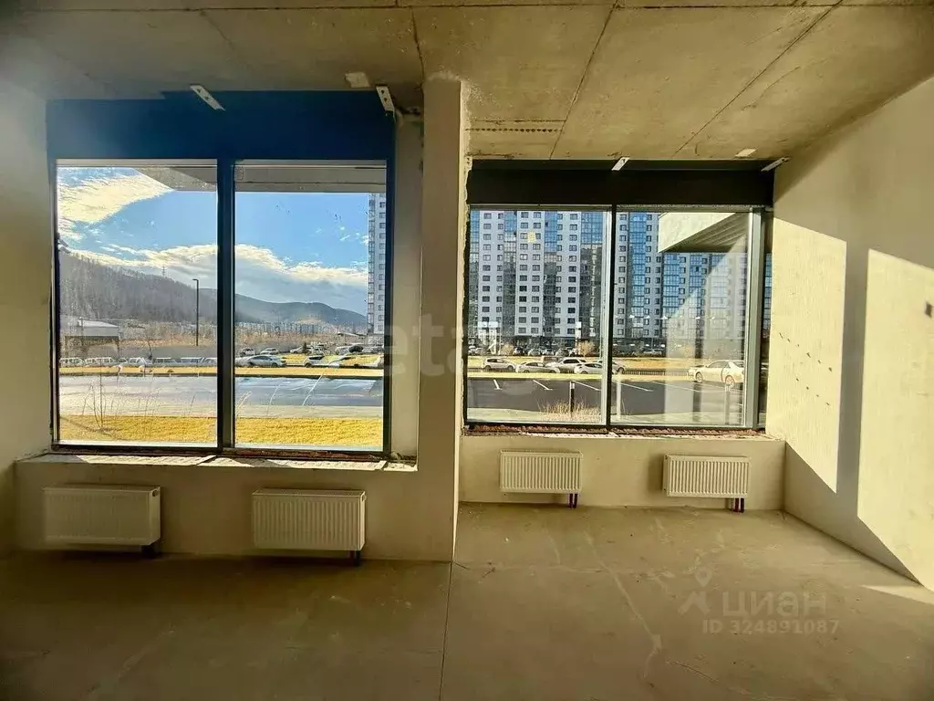 Помещение свободного назначения в Красноярский край, Красноярск ... - Фото 1