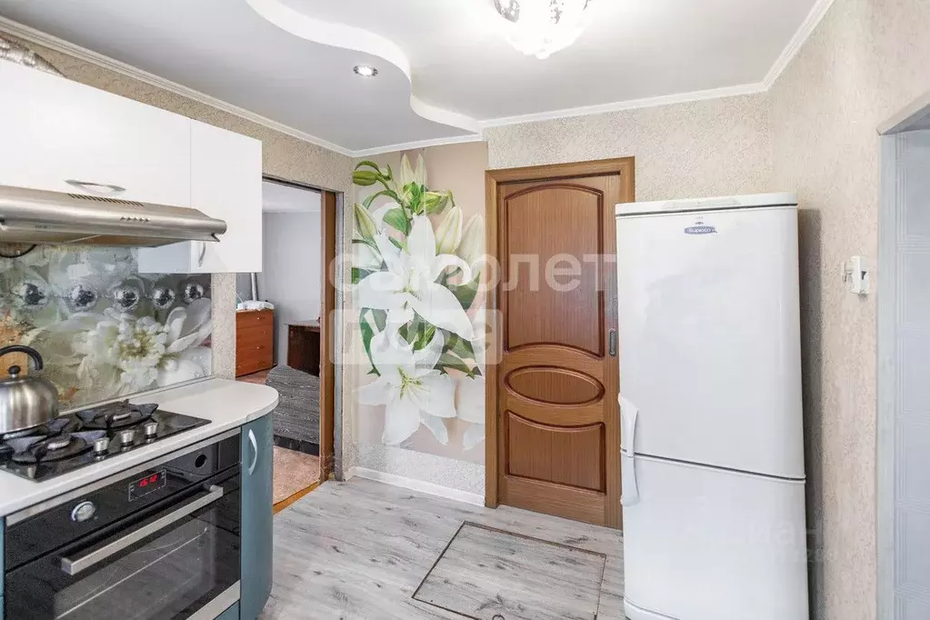 Дом в Омская область, Омск ул. 16-я Линия, 156 (31 м) - Фото 2