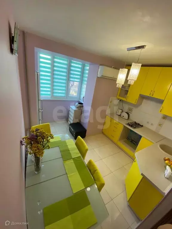 Продаётся 2-к квартира, 56 м - Фото 0