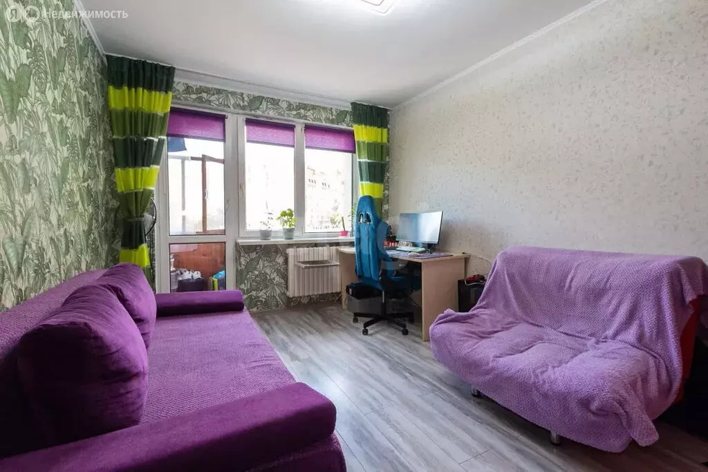 3-комнатная квартира: Калининград, Зарайская улица, 5 (63.9 м) - Фото 0