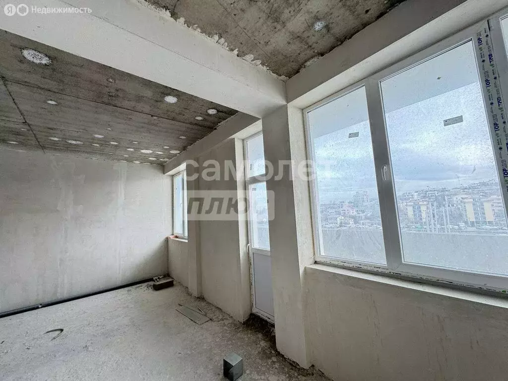 Квартира-студия: Севастополь, улица Адмирала Фадеева, 18 (51.74 м) - Фото 2