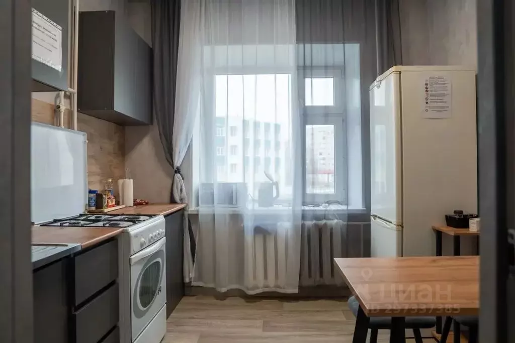2-к кв. Ямало-Ненецкий АО, Надым наб. Имени С.А. Оруджева, 50 (55.0 м) - Фото 0