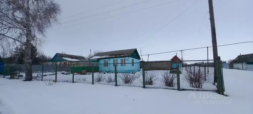 Дом в Саратовская область, Аткарский район, Кочетовское муниципальное ... - Фото 0