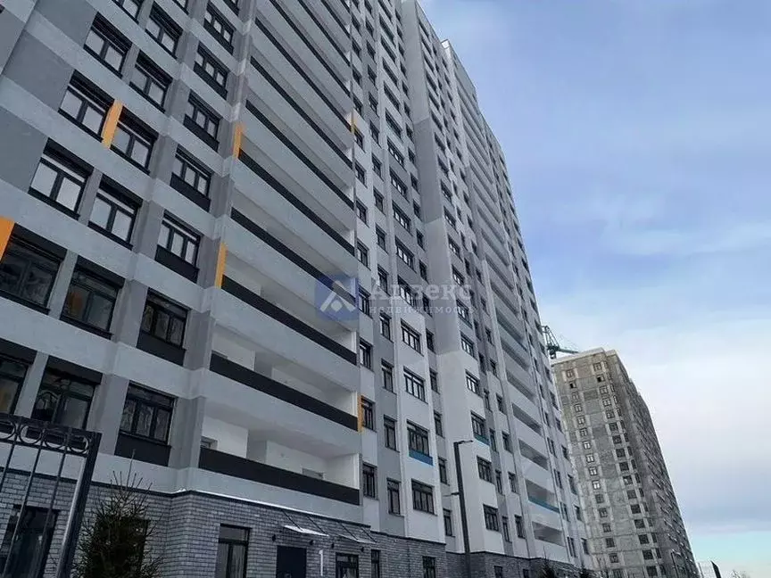 1-к кв. Тюменская область, Тюмень Антипино мкр, ул. Александра ... - Фото 1