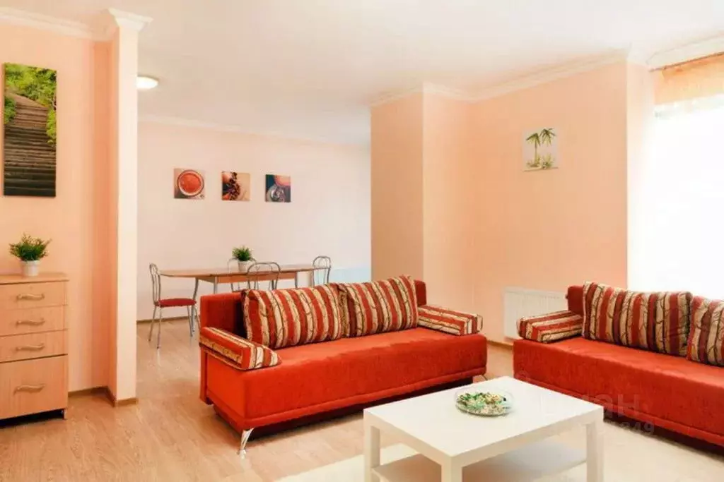 3-к кв. Тюменская область, Тюмень ул. Максима Горького, 68 (70.0 м) - Фото 2