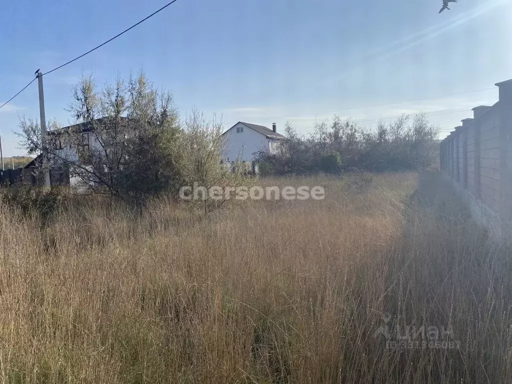 Участок в Севастополь с. Орловка, ул. Озерная (6.4 сот.) - Фото 0