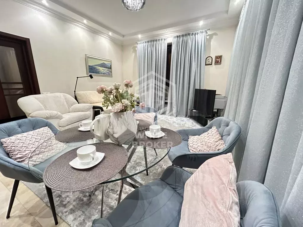 2-к кв. Крым, Ялта ул. Ломоносова, 25 (61.0 м) - Фото 1