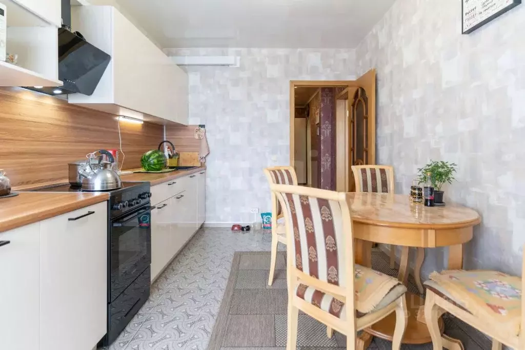 3-к кв. Иркутская область, Иркутск ул. Сурнова, 30/8 (75.9 м) - Фото 1