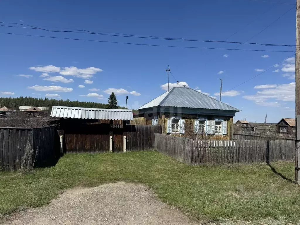 Дом в Челябинская область, Пластовский муниципальный округ, с. Верхняя ... - Фото 1