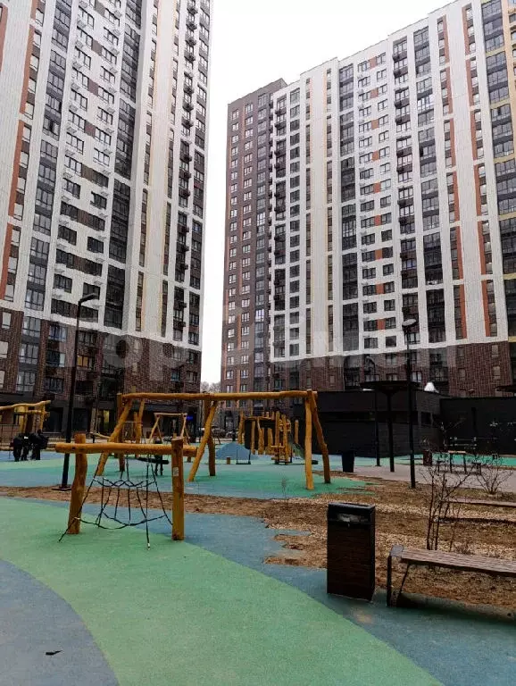 Продается 4-комнатная квартира - Фото 0