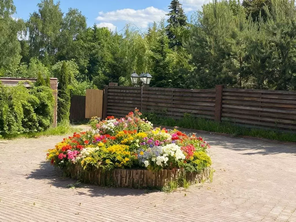 Дом в Московская область, Красногорск городской округ, д. Глухово ул. ... - Фото 1